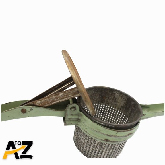 VINTAGE GREEN HANDLED POTATO RICER MASHER PRESS HANDY THINGS USA - Picture 4 of 12